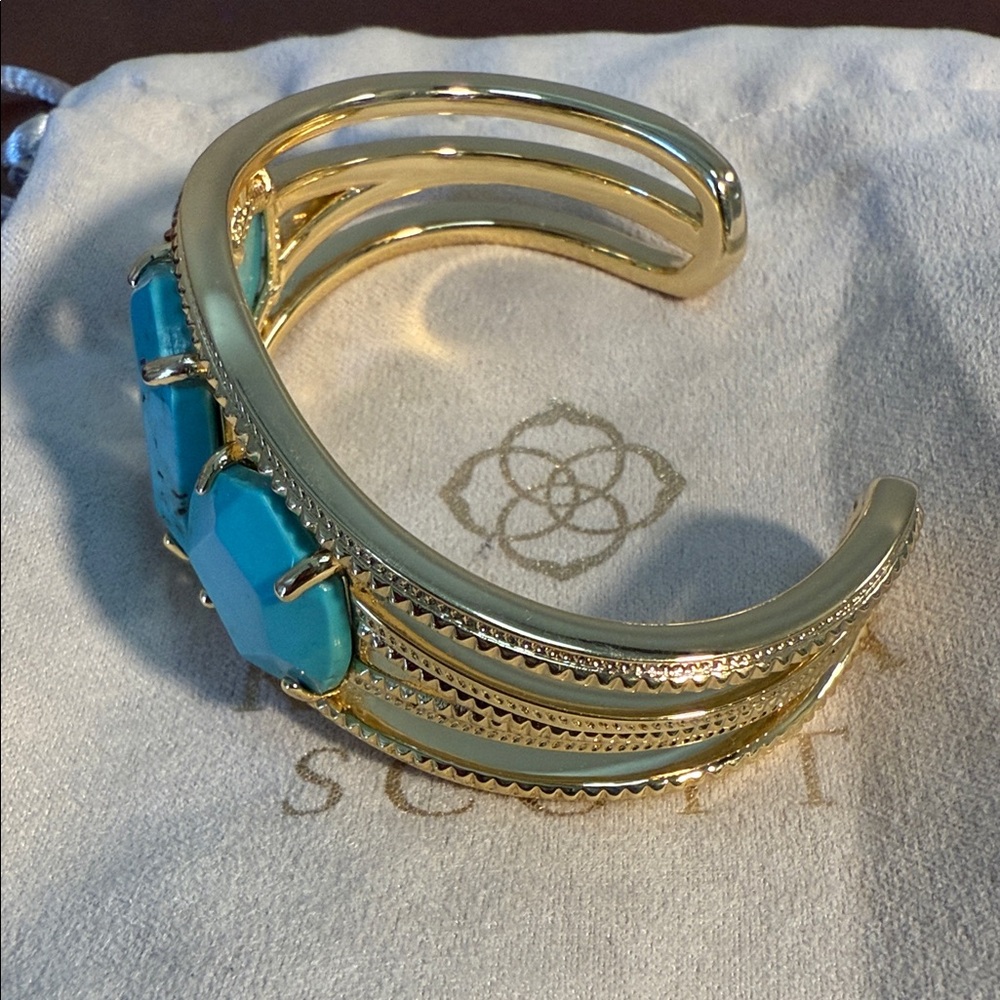 Kendra Scott Daphne Gold Statement Cuff in Variegated Turquoise Magnesite - Picture 3 of 6